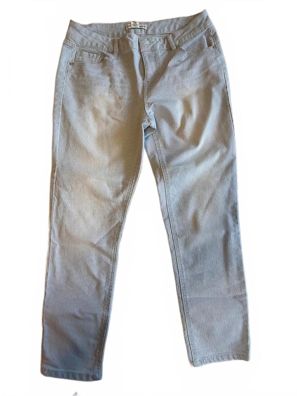 Artisan NY Straight Leg Women’s Jeans Neutral Casual Denim